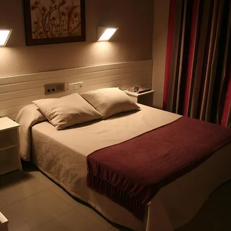 Fidalgo فندق كالاموتشه